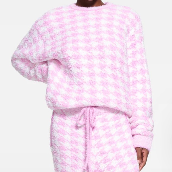 NWOT Skims Matching Pullover and Pants Set Houndstooth Pink S/M - Picture 1 of 11